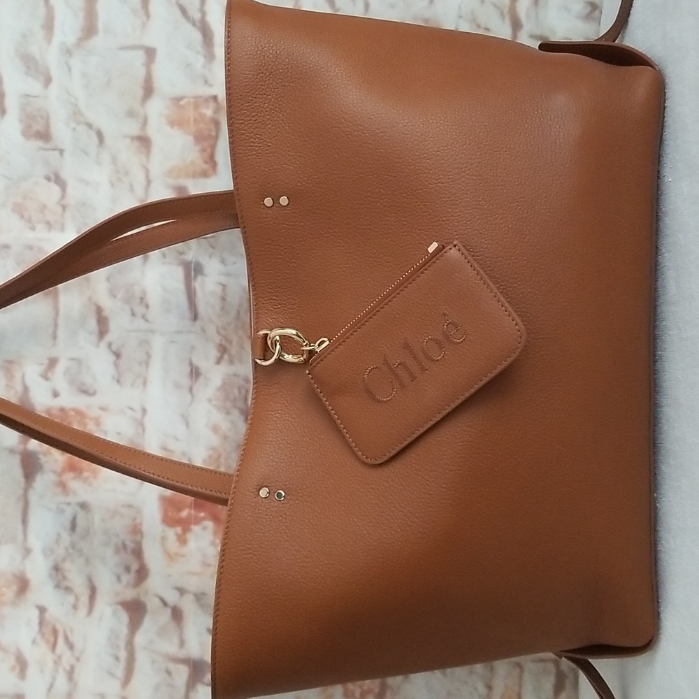 Chloe Sense Medium Calfskin Tote Bag - Picture 4 of 14